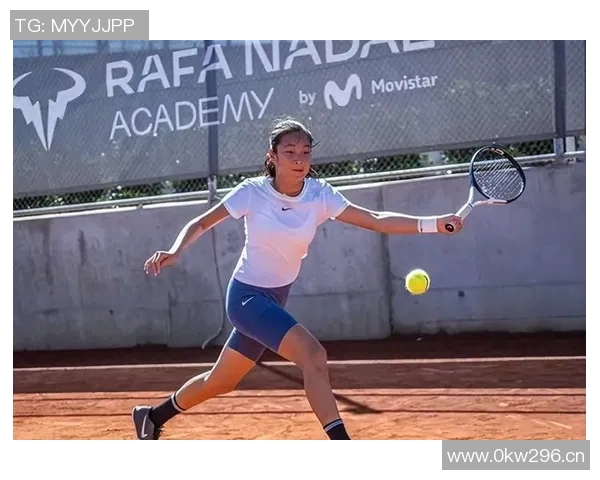 广州网球队在世界杯中的灵活性表现引发热议展现出强大竞争力 广州网球队在世界杯中的灵活性表现引发热议展现出强大竞争力